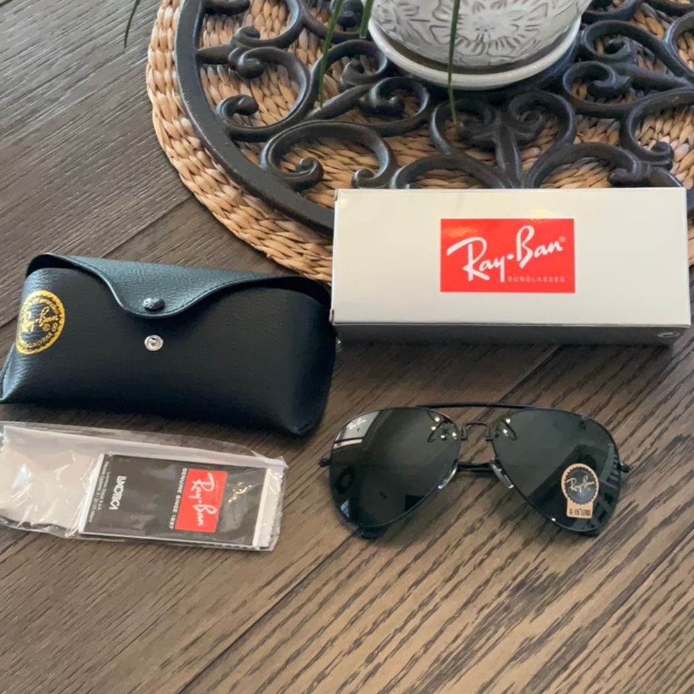 New Ray-Ban Folding Aviators